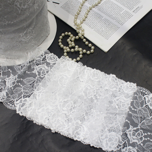 Non-Elastic Lace Trim – 15.5 Cm Width White Rose Pattern